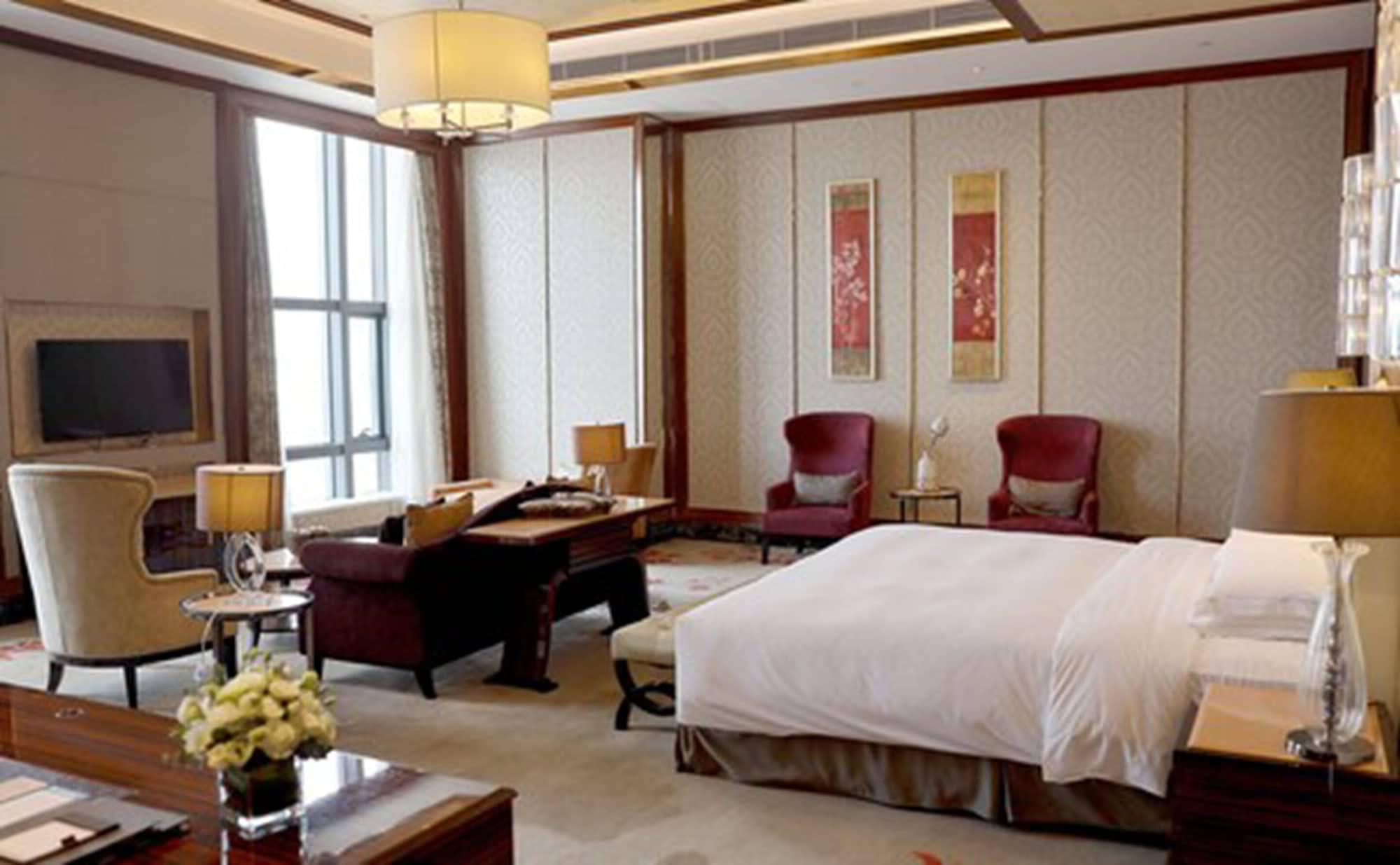 Hilton Zhongshan Downtown Bagian luar foto