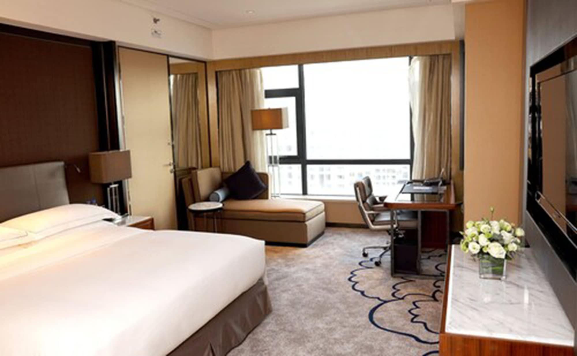 Hilton Zhongshan Downtown Bagian luar foto