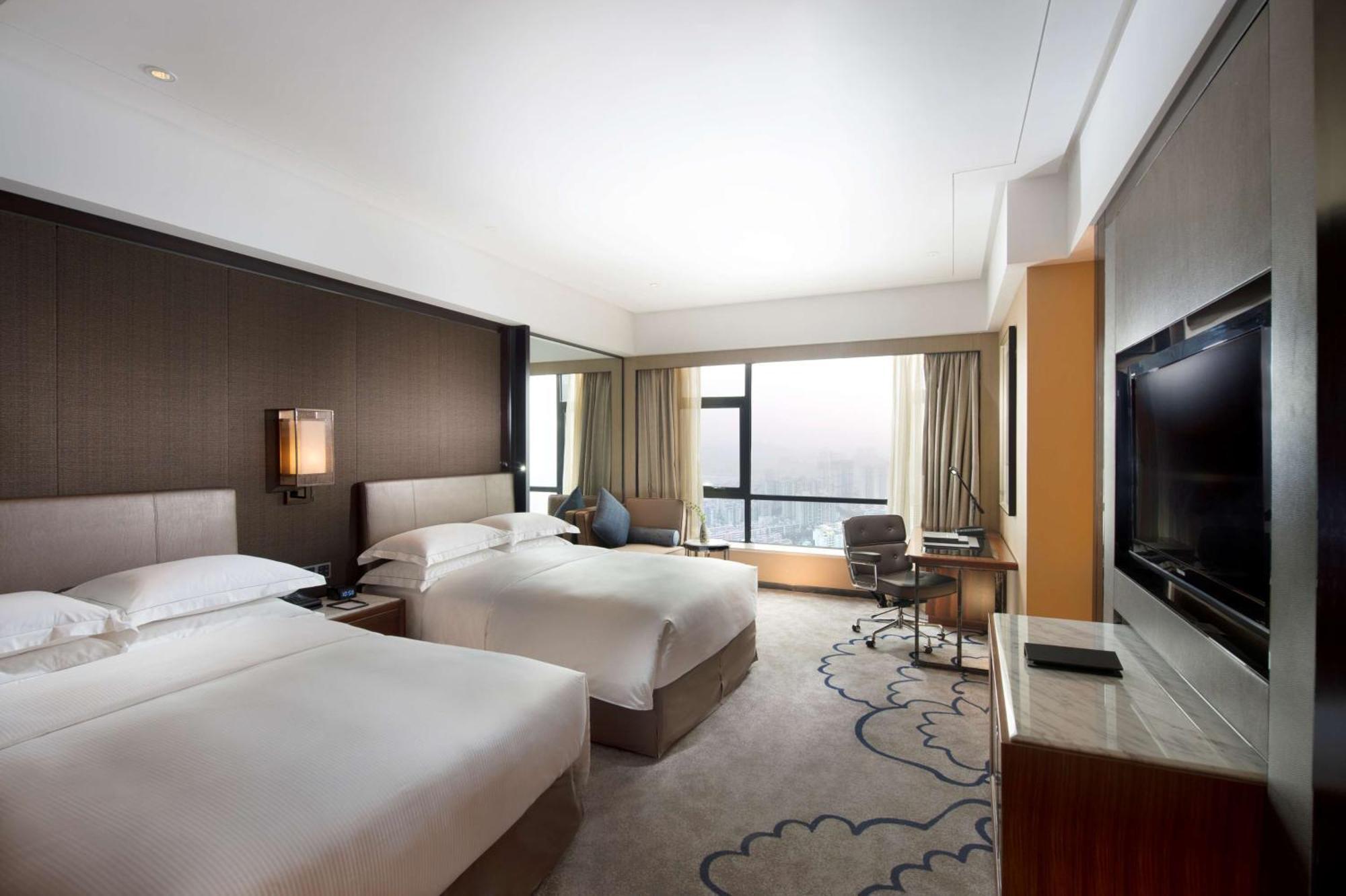 Hilton Zhongshan Downtown Bagian luar foto