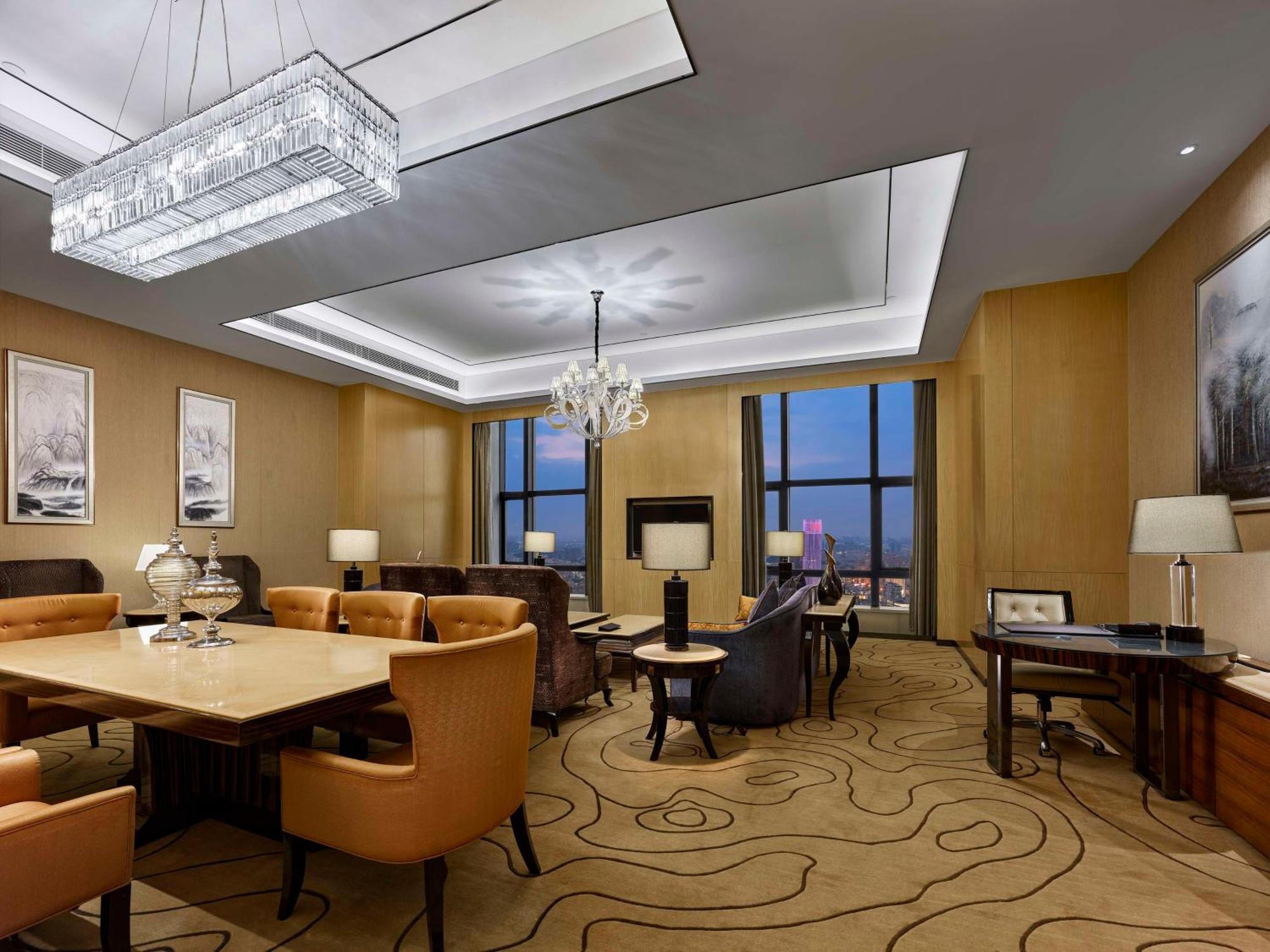 Hilton Zhongshan Downtown Bagian luar foto