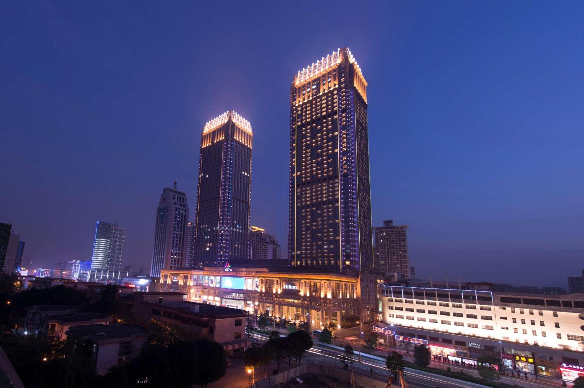 Hilton Zhongshan Downtown Bagian luar foto